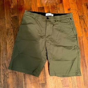 OLD NAVY | Ultimate Tech Slim shorts